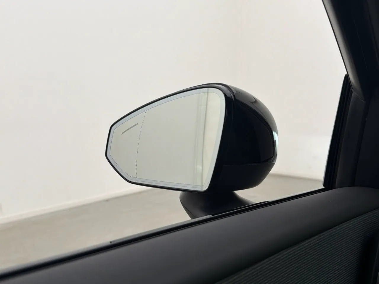 Volvo EX30 bild 32