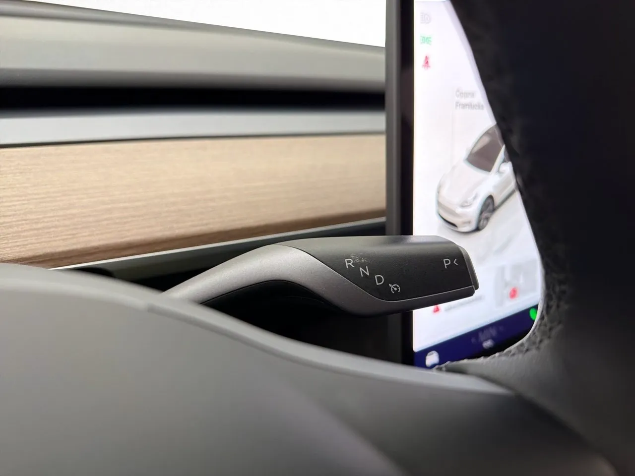 Tesla Model Y bild 31