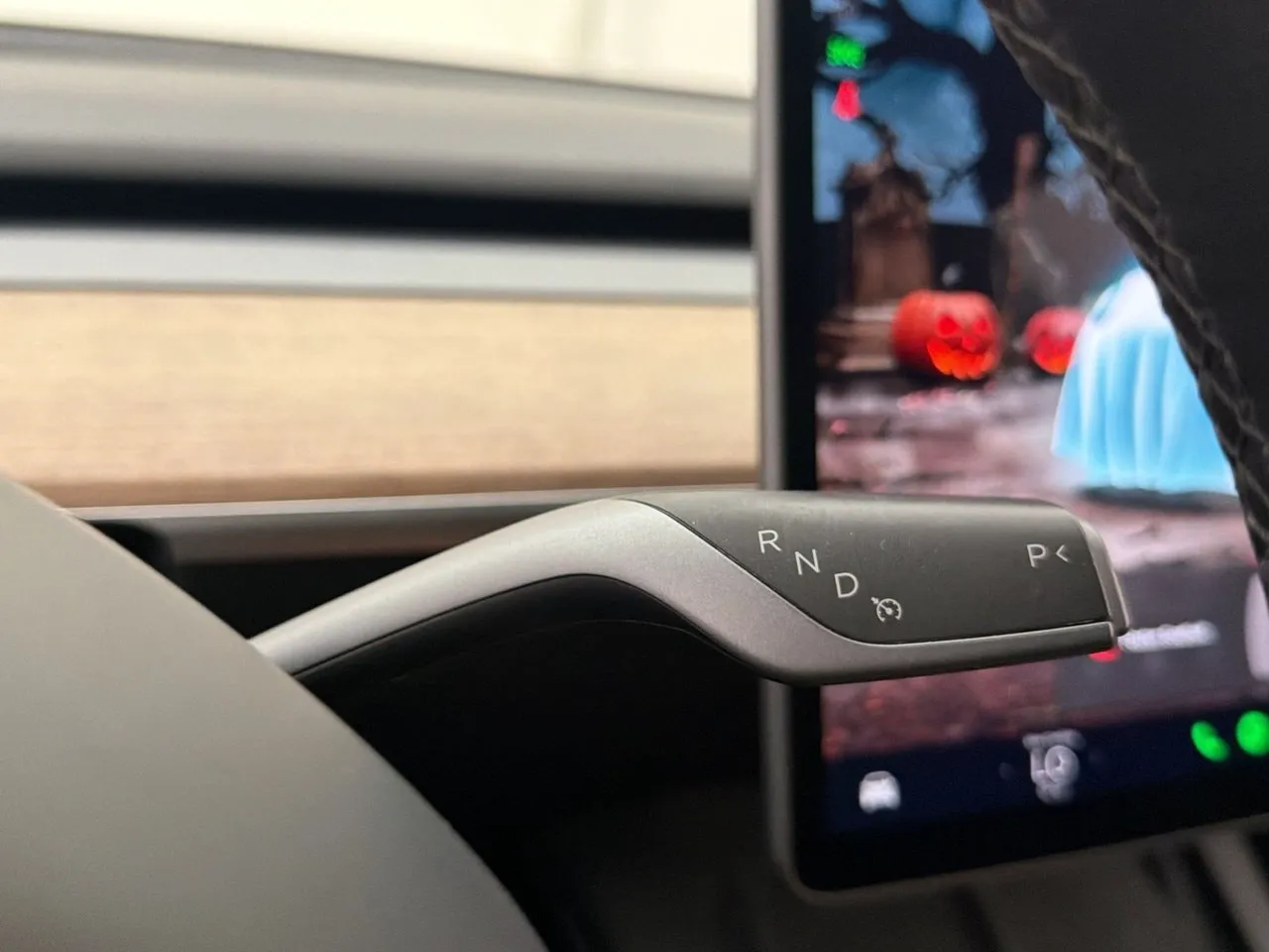 Tesla Model Y bild 32