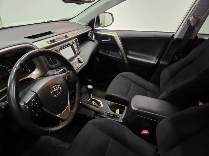 Toyota RAV4 bild 9