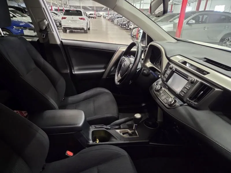 Toyota RAV4 bild 5