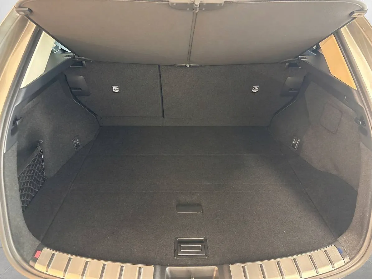 Lexus NX bild 5