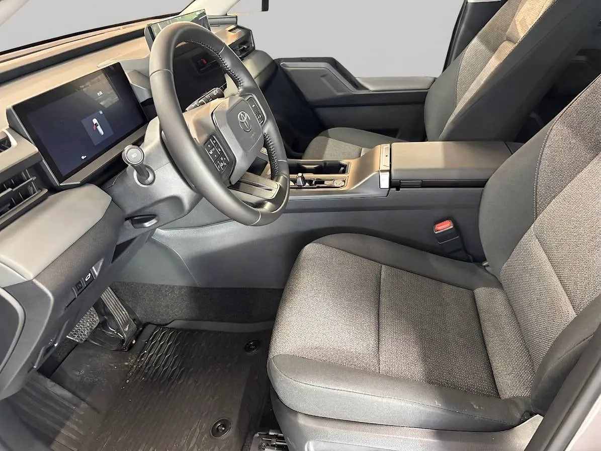 Toyota RAV4 bild 9
