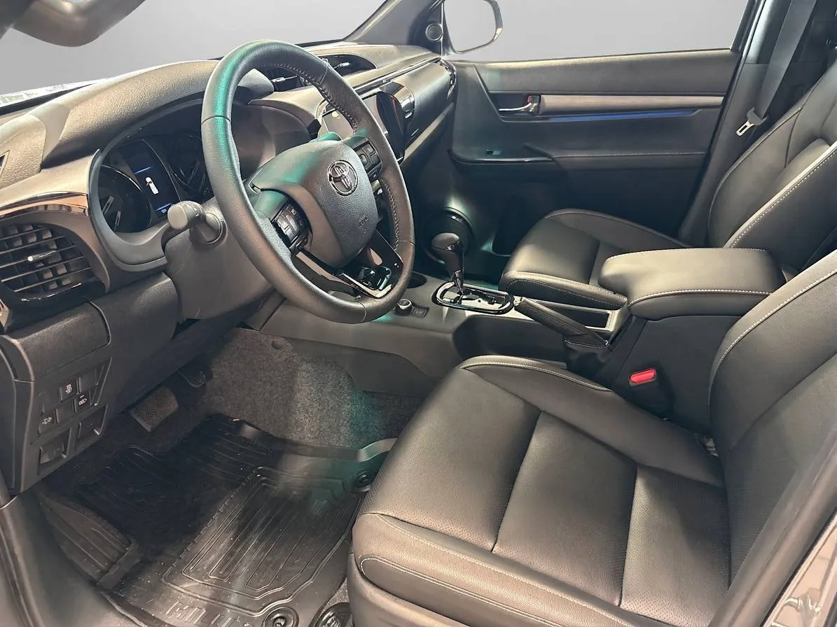 Toyota Hilux bild 6