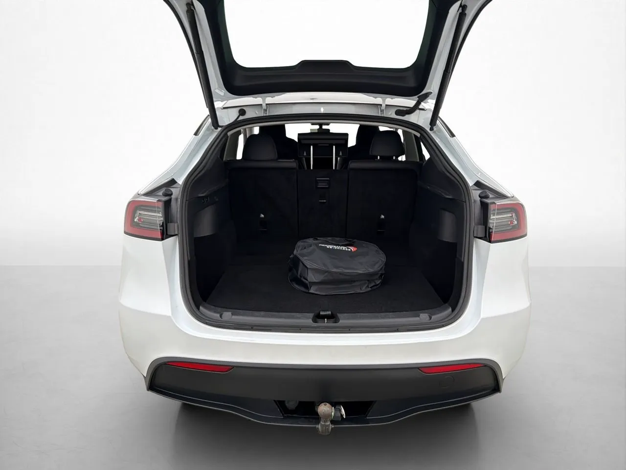 Tesla Model Y bild 19