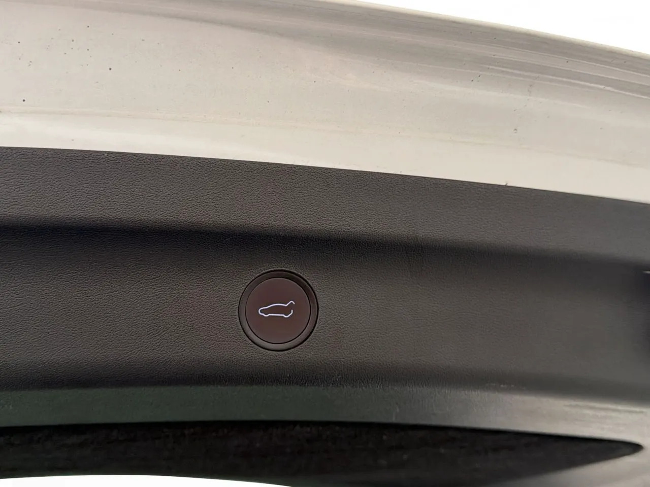 Tesla Model Y bild 21