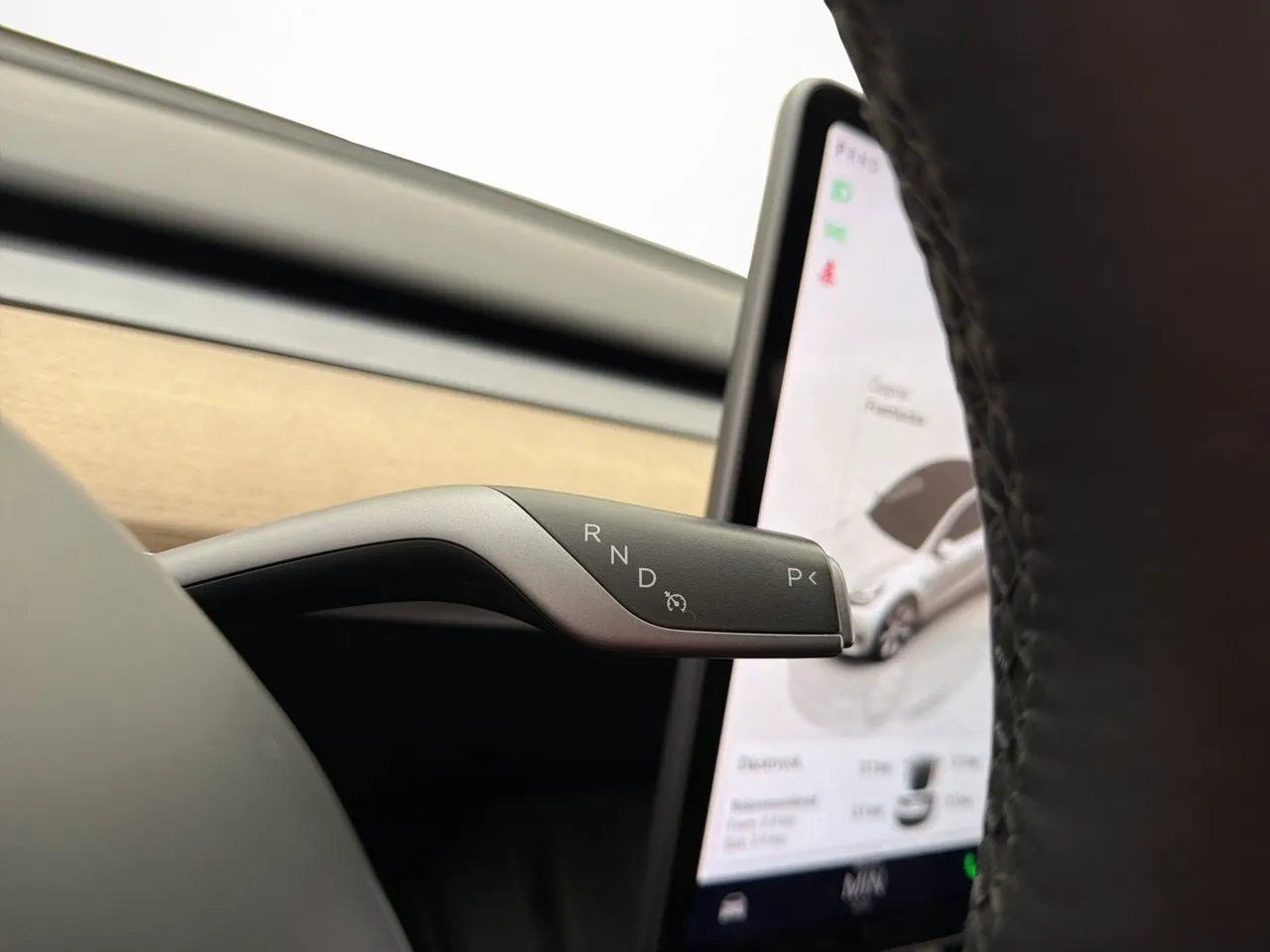 Tesla Model Y bild 30