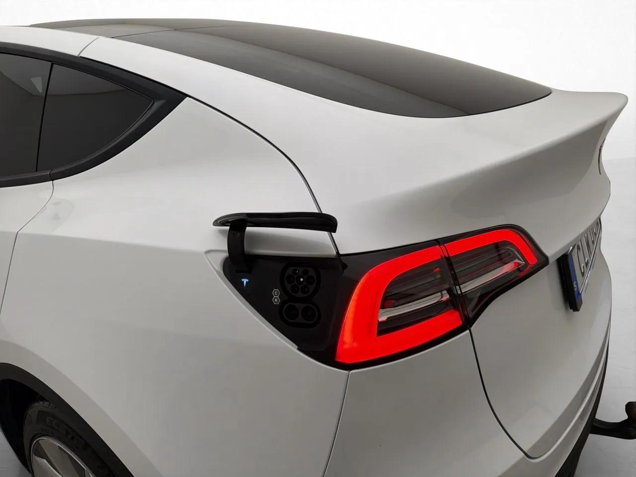 Tesla Model Y bild 32