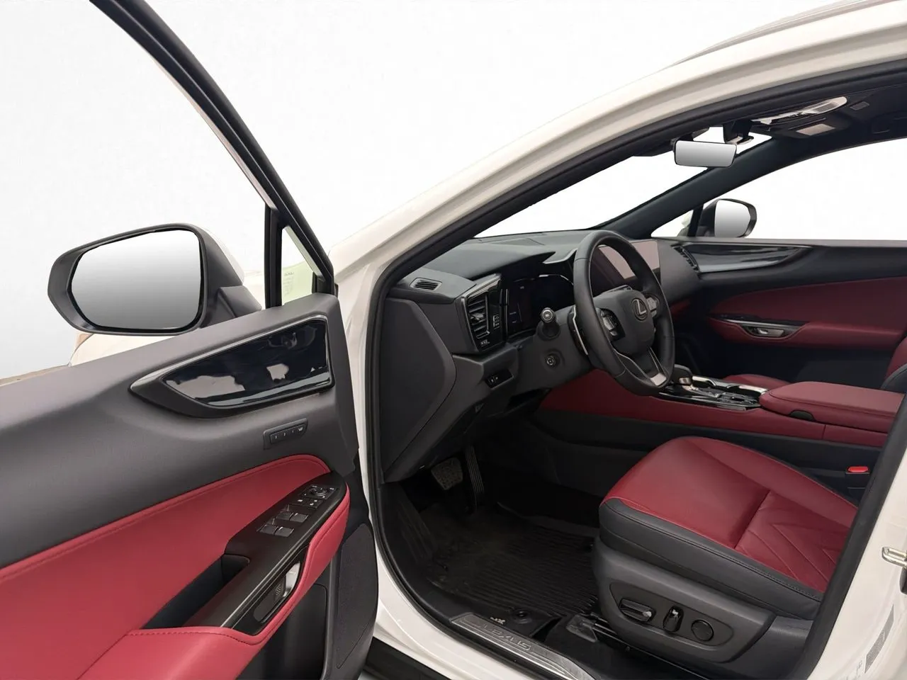 Lexus NX bild 11