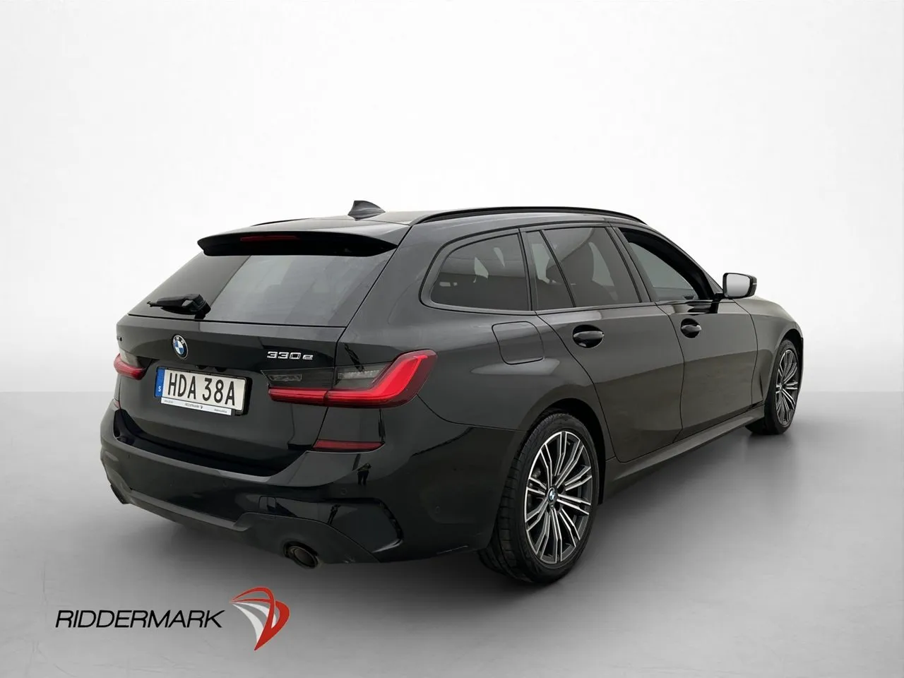 BMW 330 bild 8