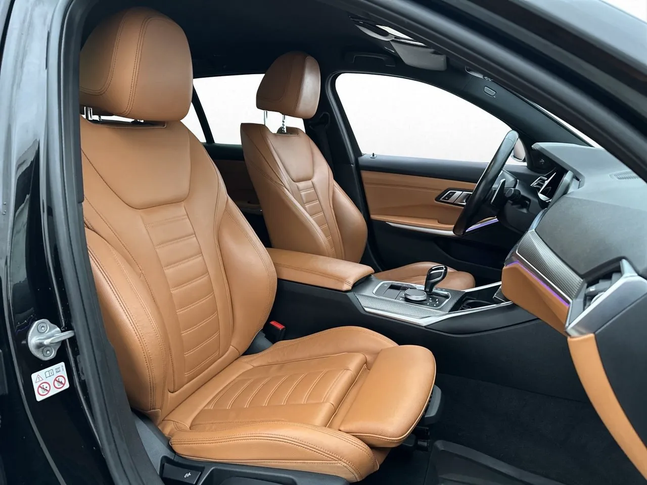 BMW 330 bild 16