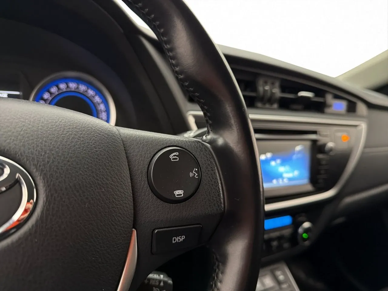 Toyota Auris bild 24