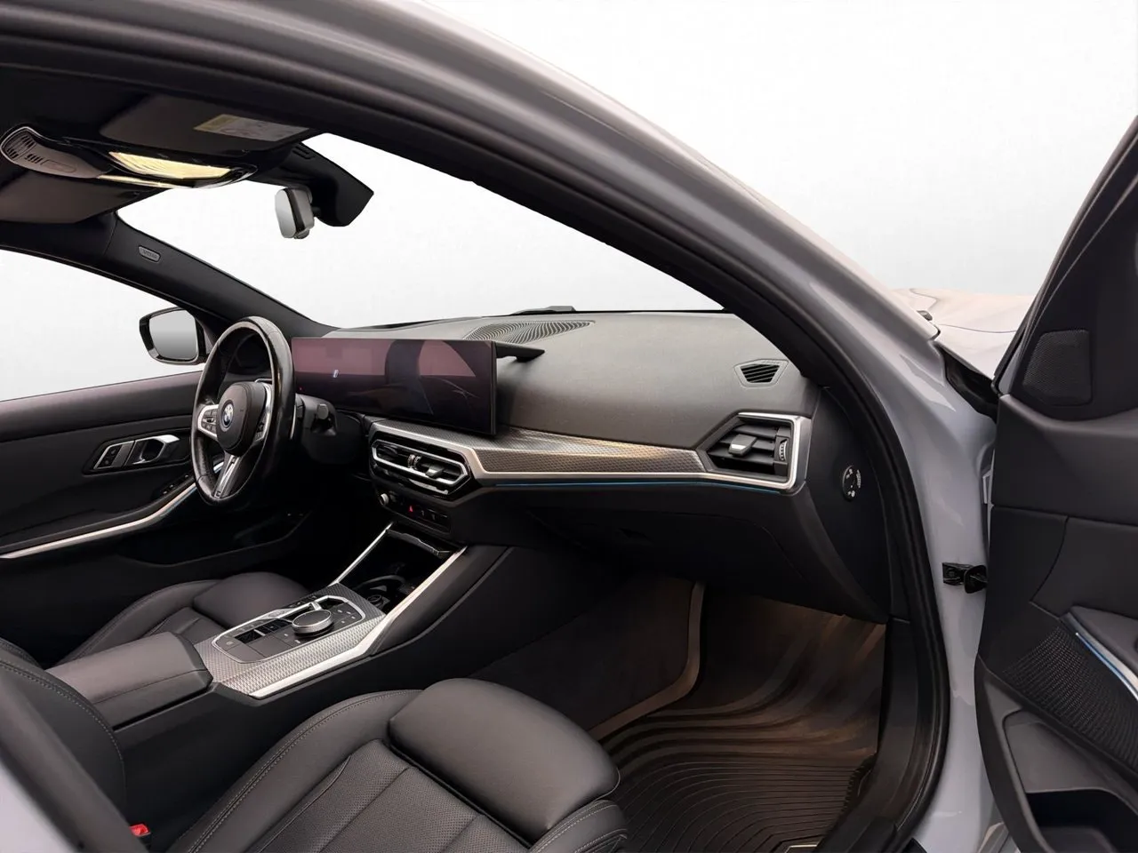 BMW 330 bild 16