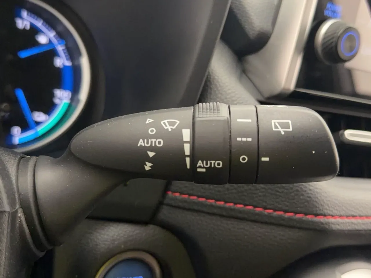 Toyota RAV4 bild 33