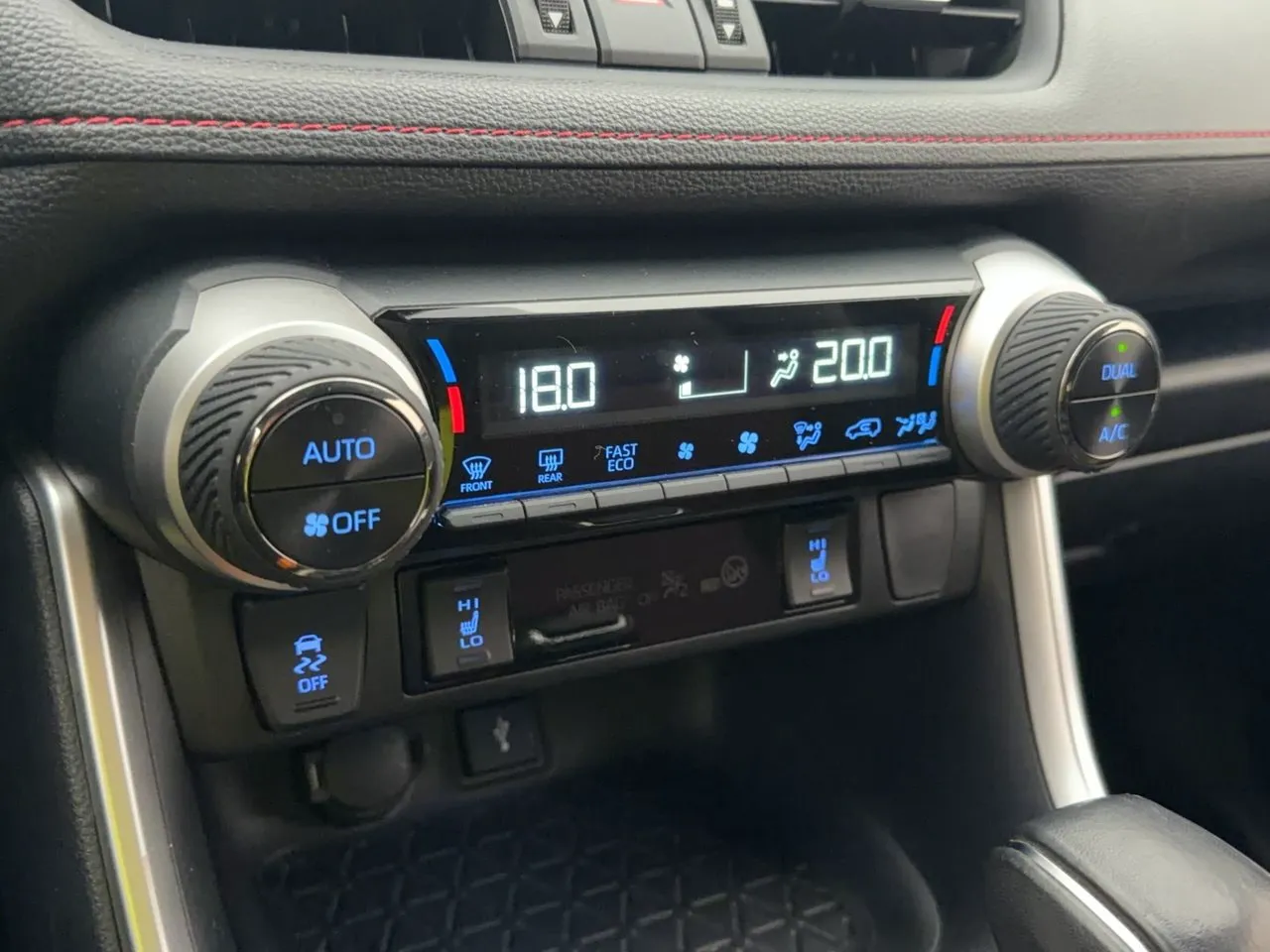 Toyota RAV4 bild 22