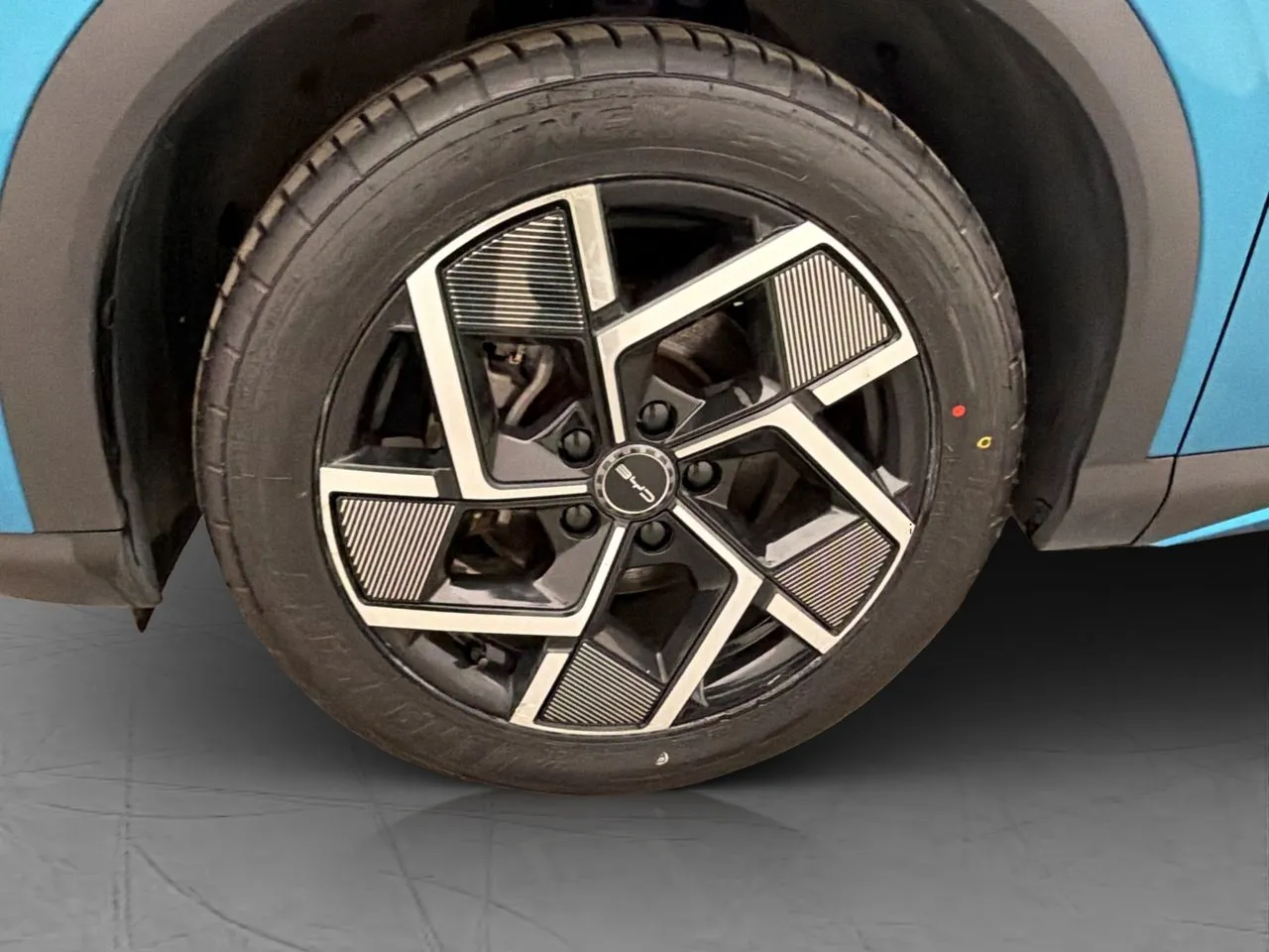 BYD Atto 3 bild 32