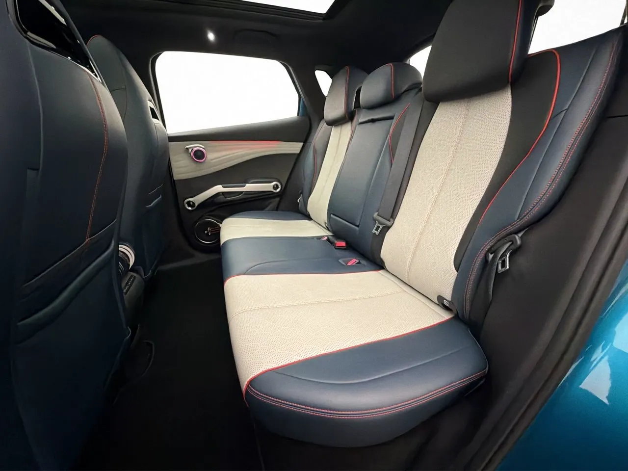 BYD Atto 3 bild 18