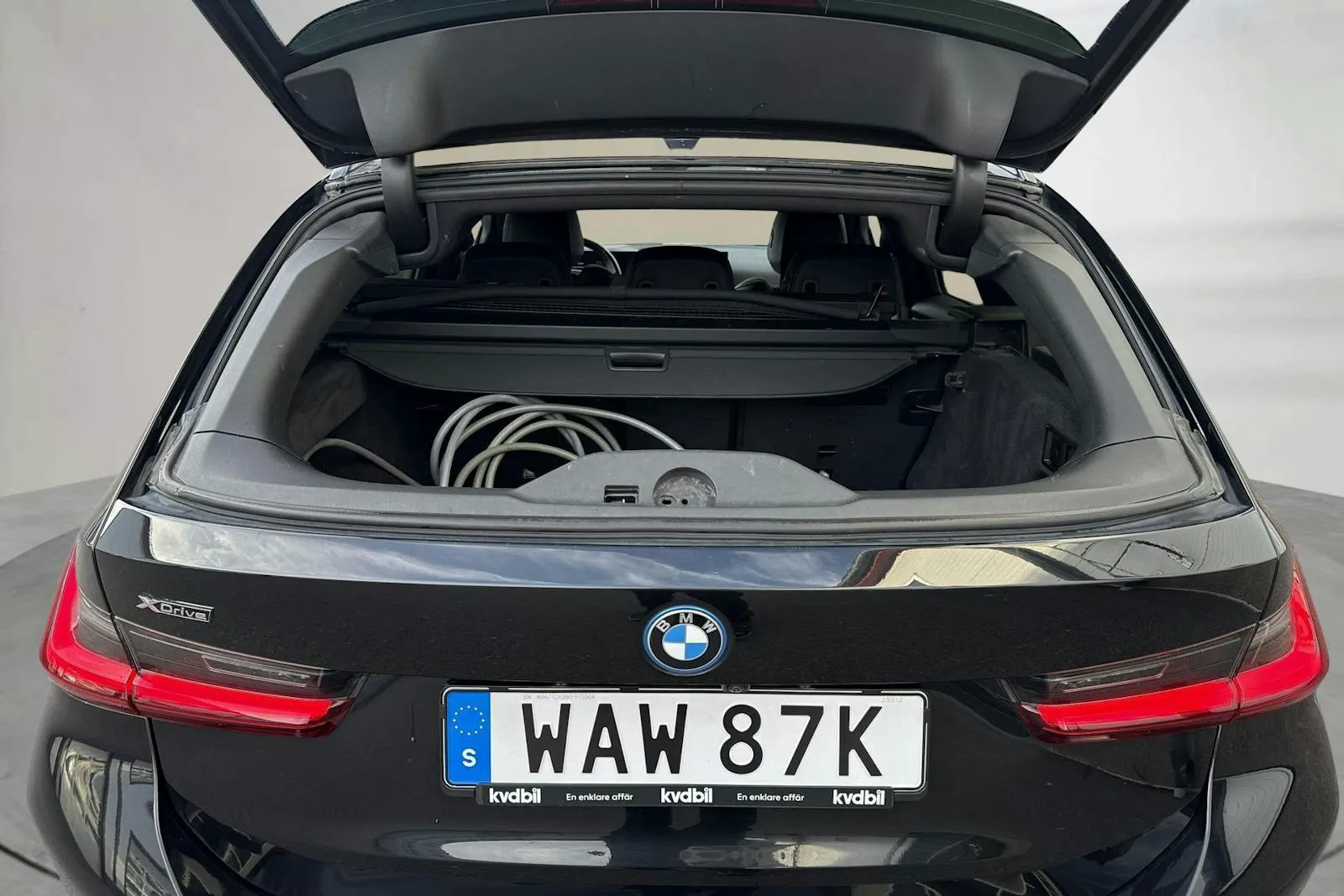 BMW 330 bild 9