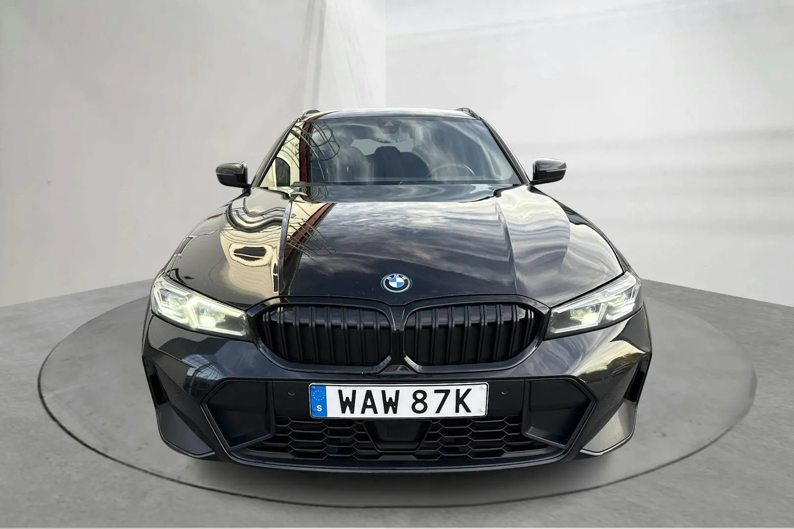 BMW 330 bild 19