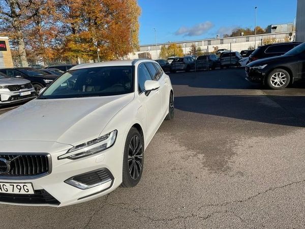 Volvo V60 T6 Core Bright - 2023