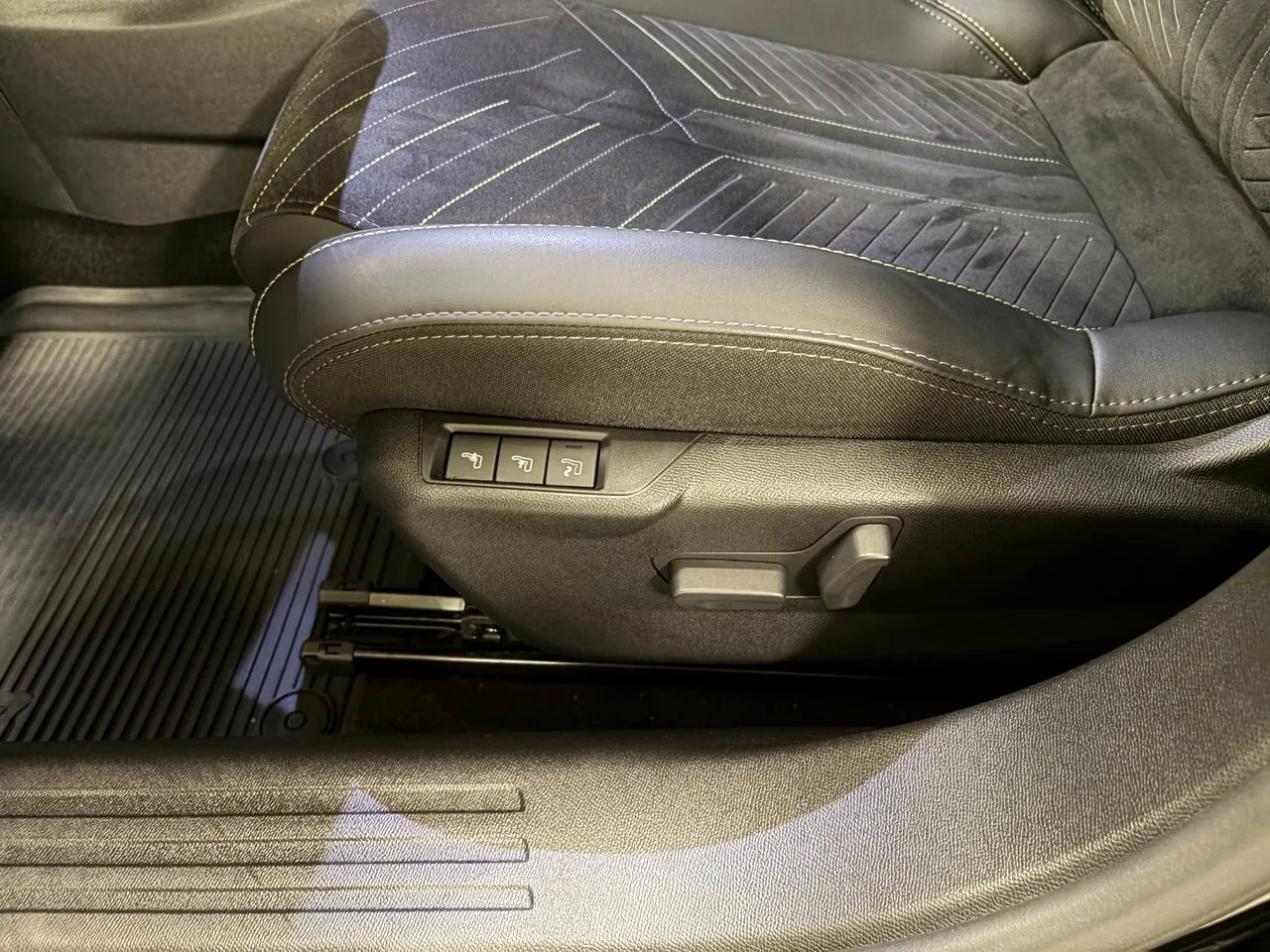 Peugeot 2008 bild 8