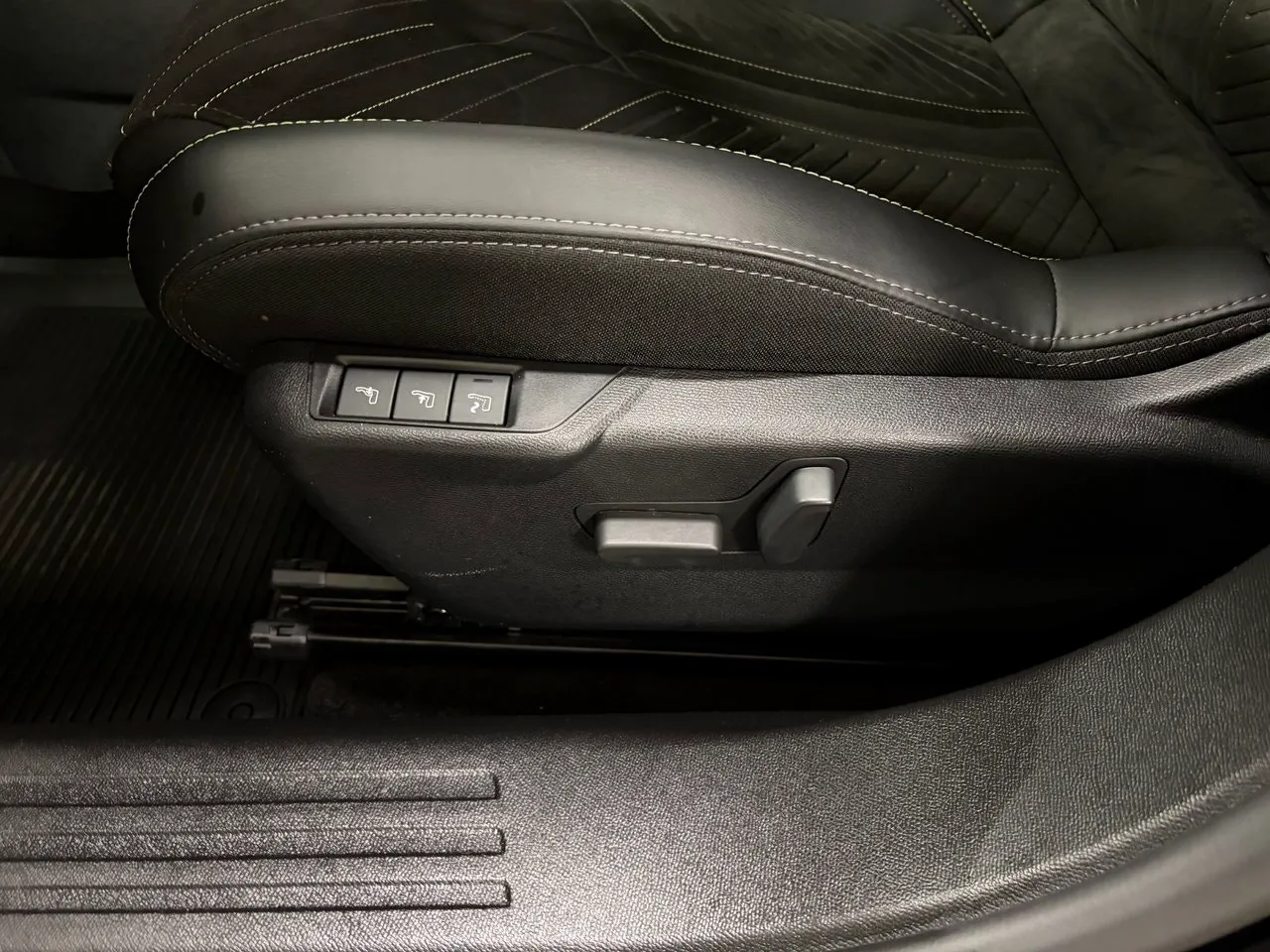 Peugeot 2008 bild 8