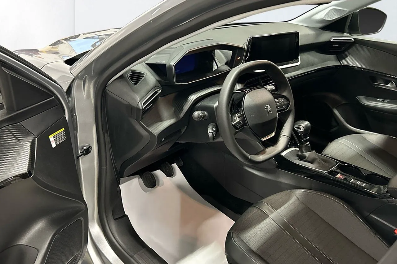 Peugeot 208 bild 6