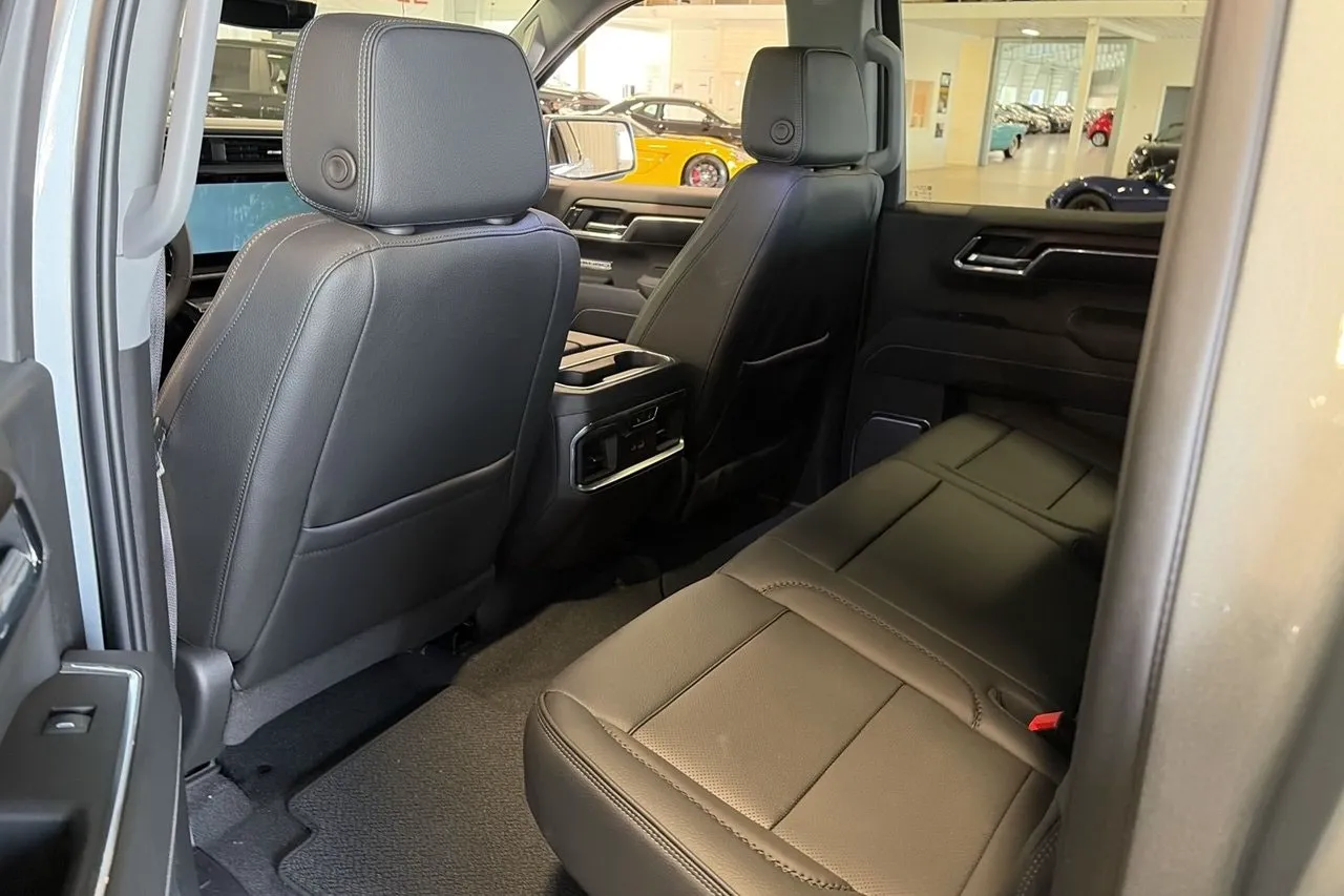 GMC Sierra bild 11