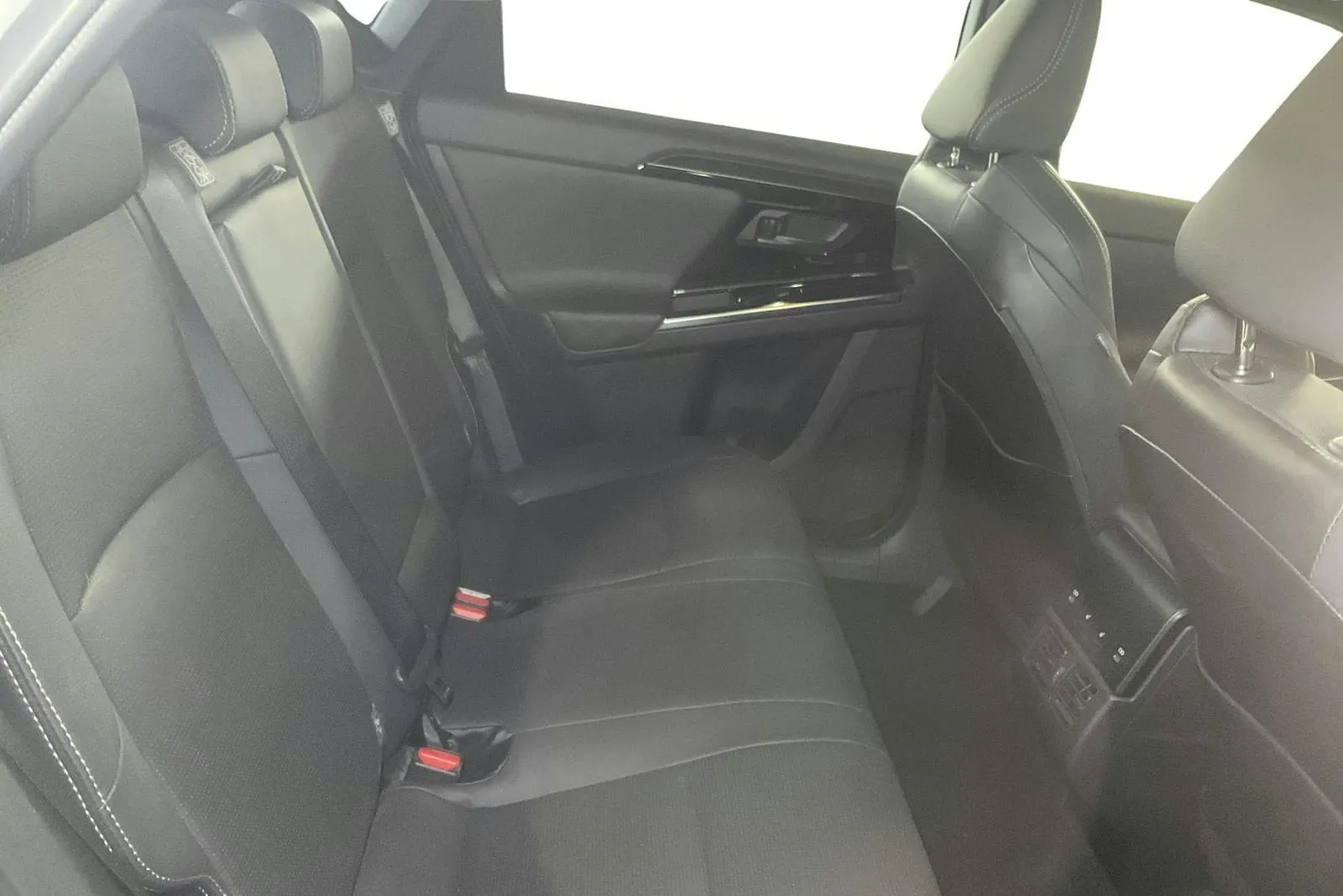 Toyota bZ4X bild 8