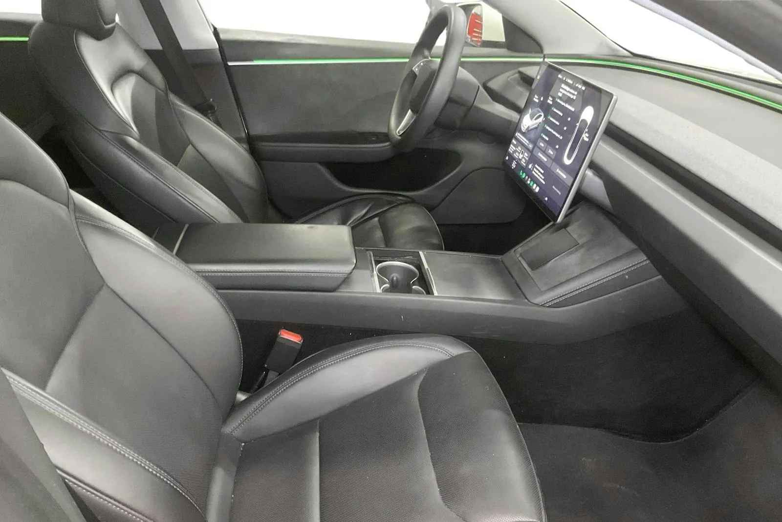Tesla Model 3 bild 7