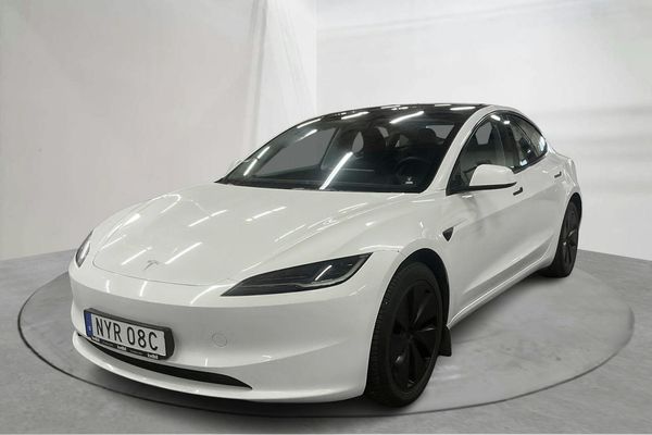 Tesla Model 3 Long Range Dual Motor AWD - 2024