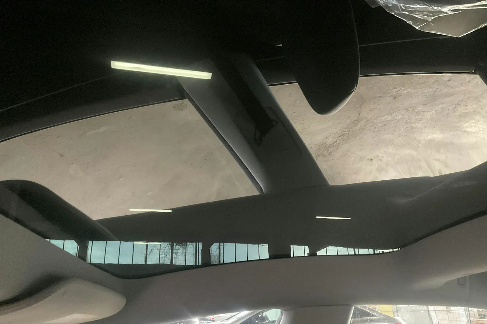 Tesla Model 3 bild 18