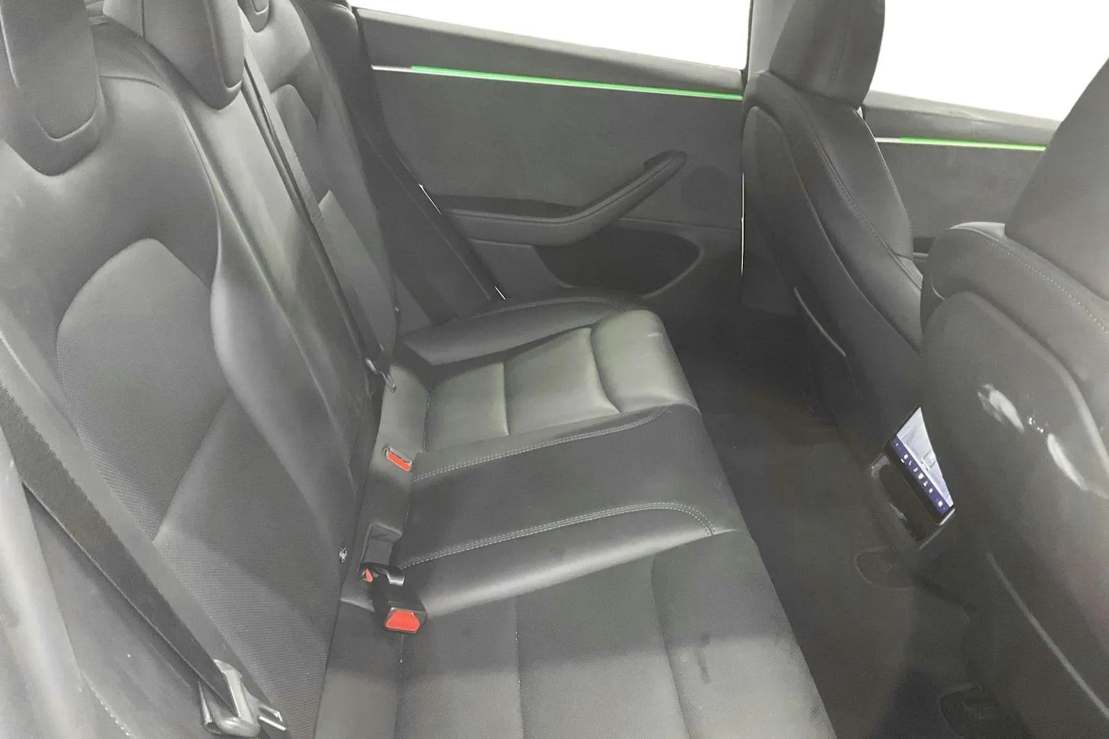 Tesla Model 3 bild 8