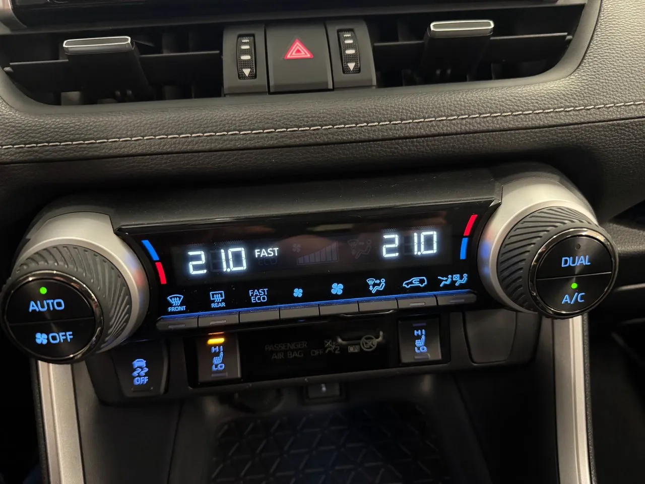 Toyota RAV4 bild 24