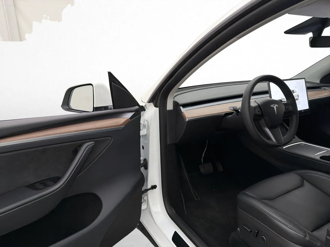 Tesla Model Y bild 33