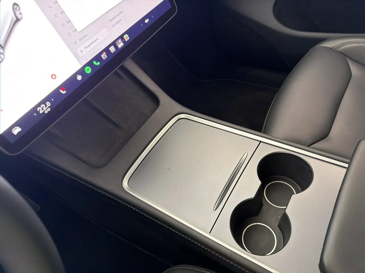 Tesla Model Y bild 22