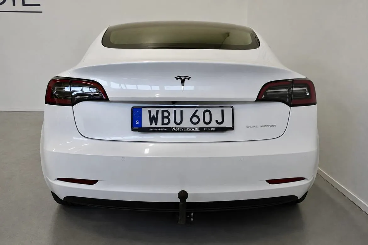 Tesla Model 3 bild 8