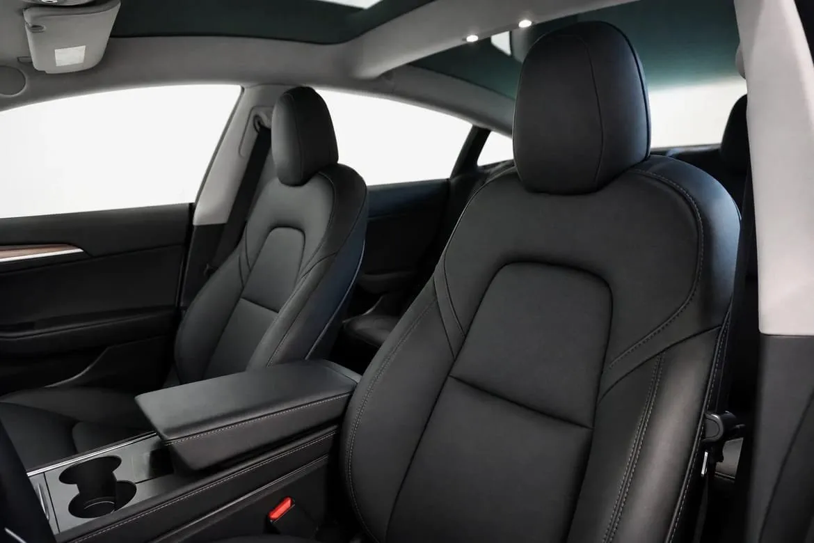 Tesla Model 3 bild 11