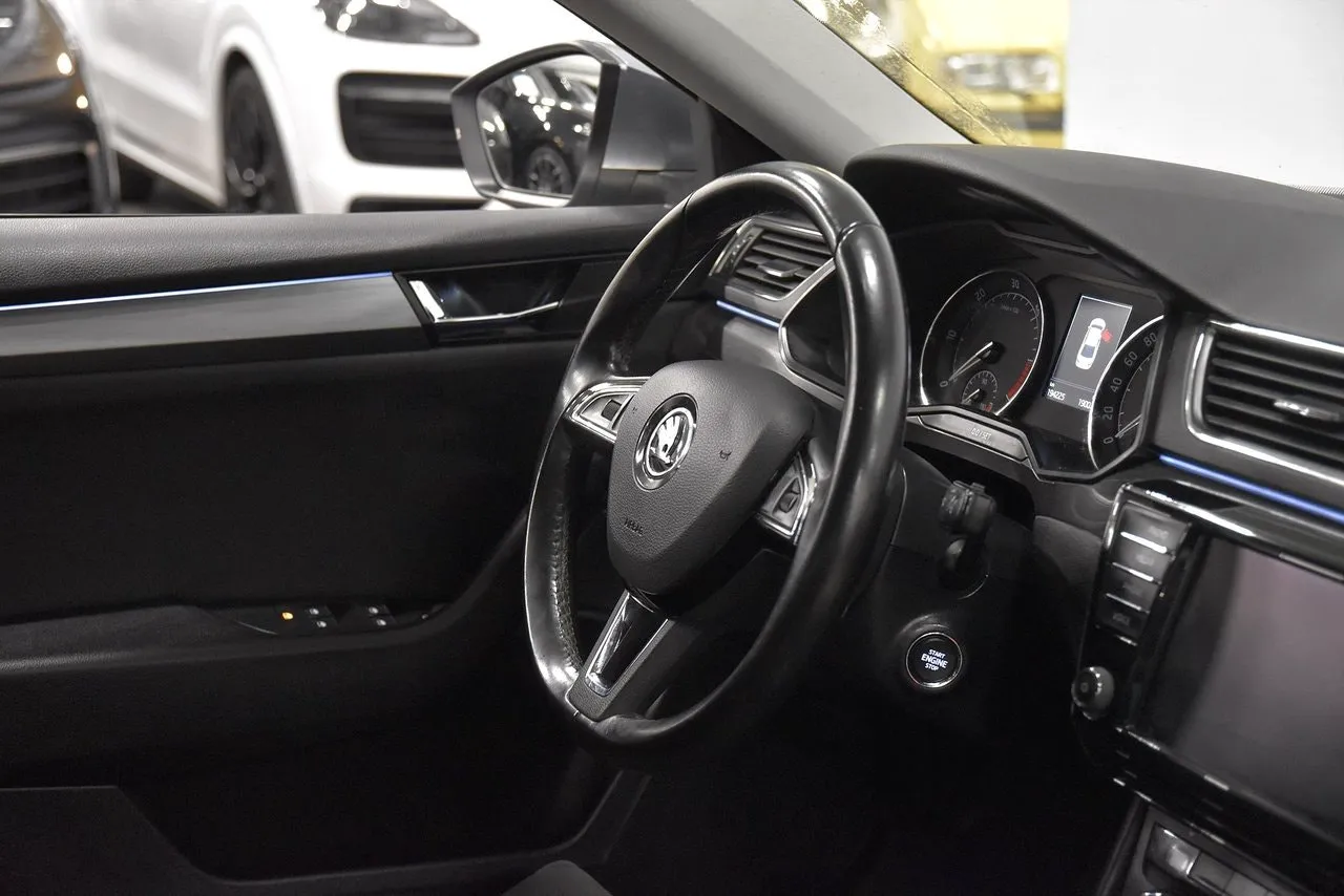 Skoda Superb bild 8