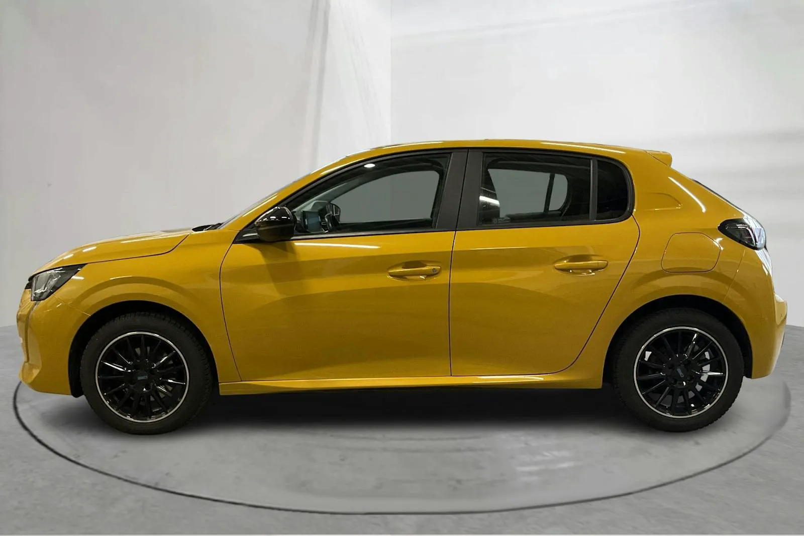 Peugeot 208 bild 2