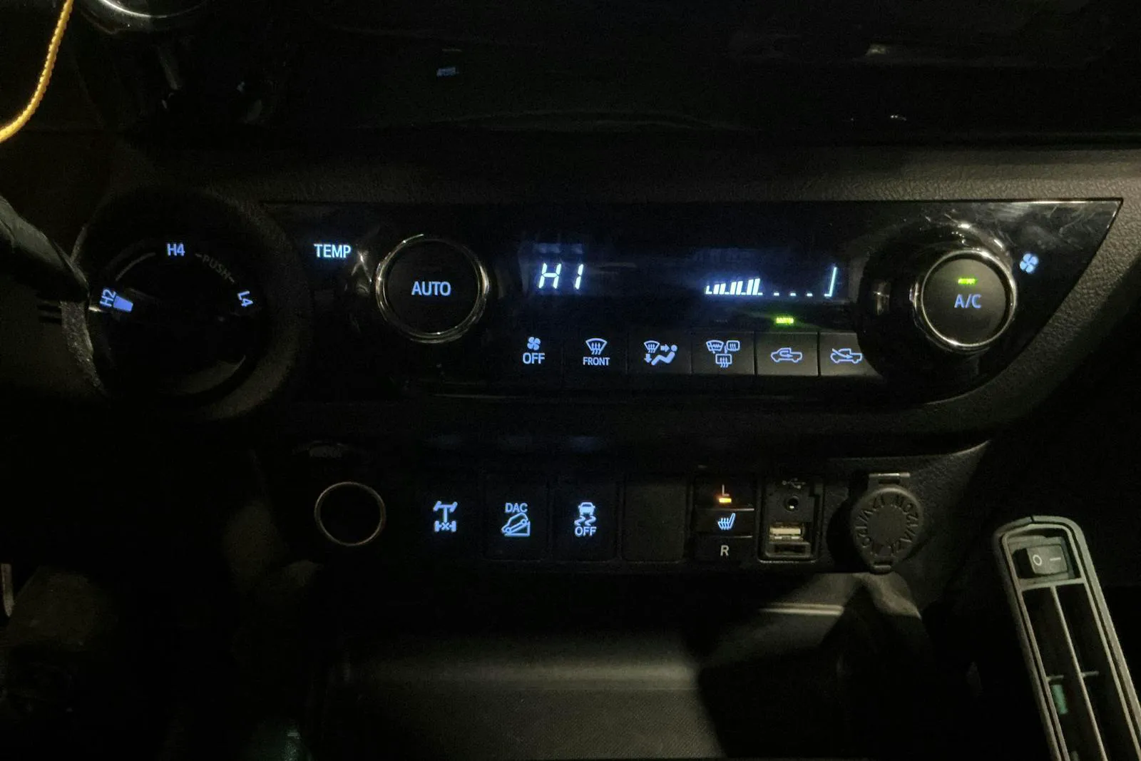 Toyota Hilux bild 13
