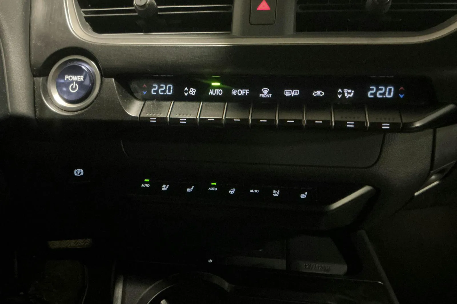 Lexus UX bild 13