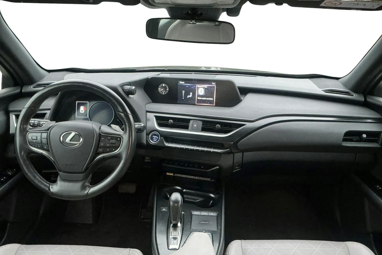 Lexus UX bild 6