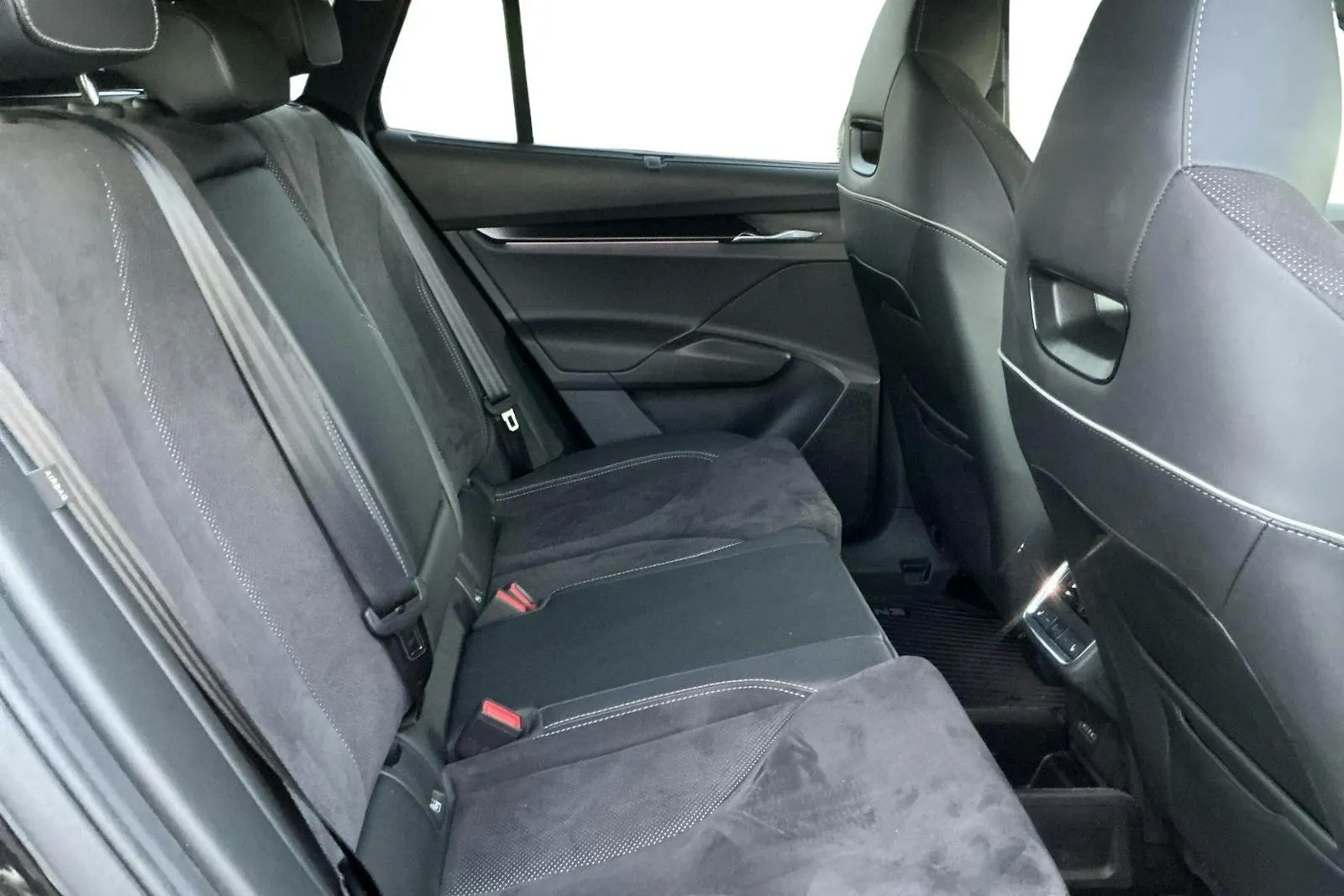 Skoda Enyaq bild 8