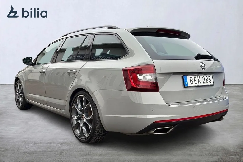 Skoda Octavia bild 2