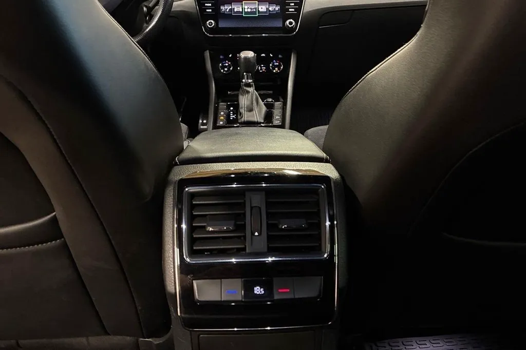 Skoda Superb bild 14