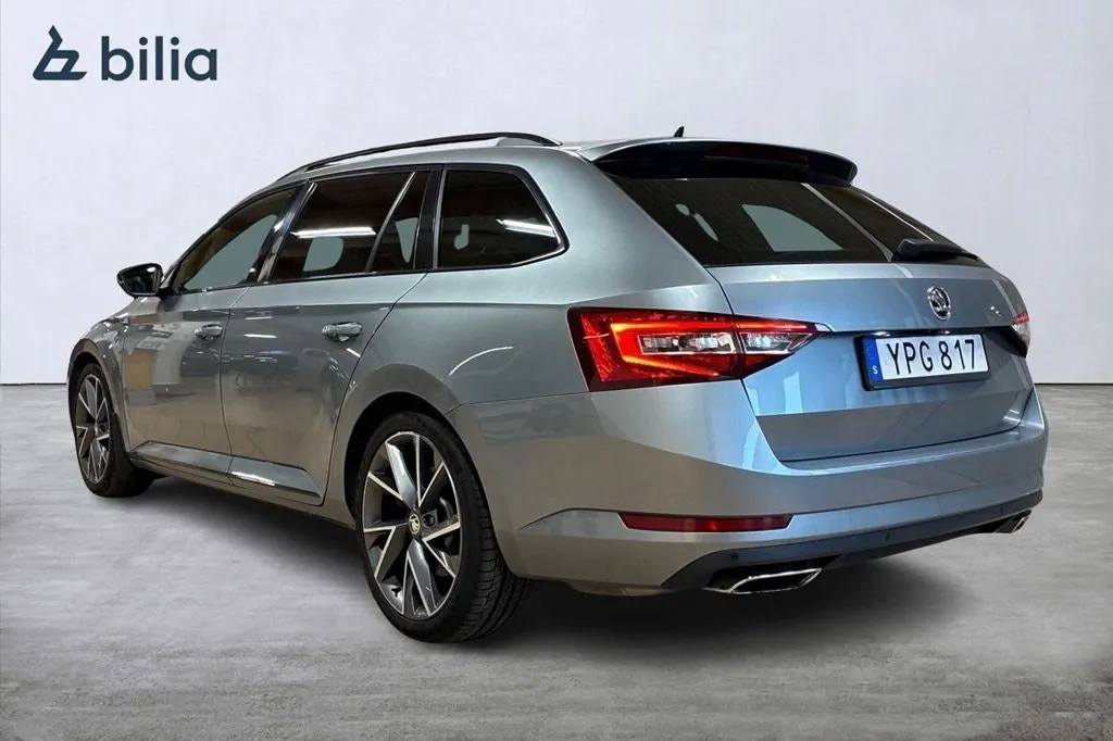 Skoda Superb bild 2