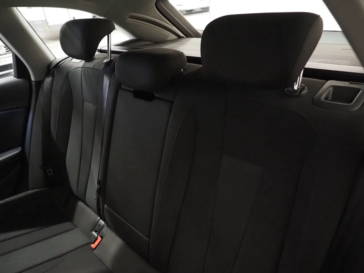 Audi A4 bild 17