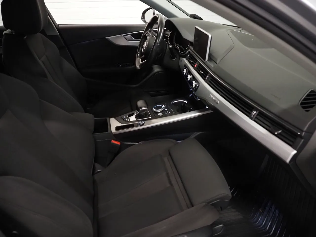 Audi A4 bild 12