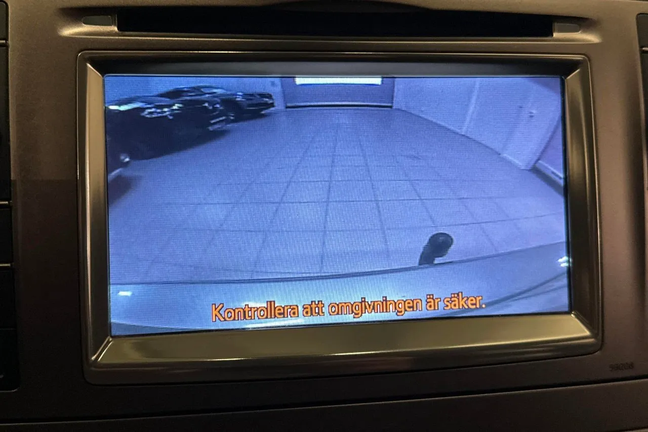 Toyota Avensis bild 18
